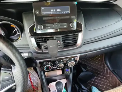 Toyota Yaris L