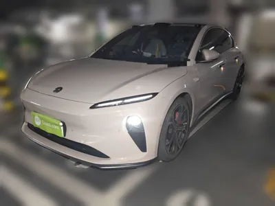 Nio ET5