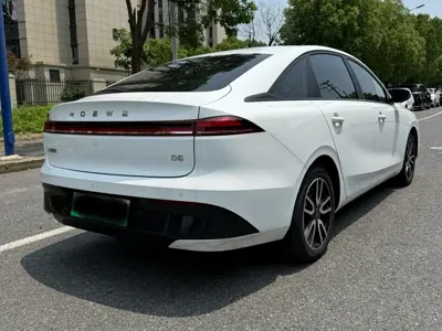 Roewe 荣威D6