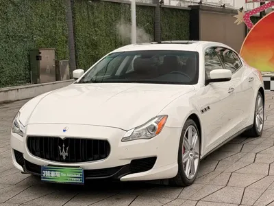 Maserati Quattroporte