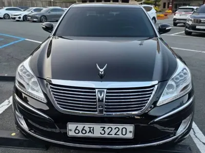 Hyundai Equus