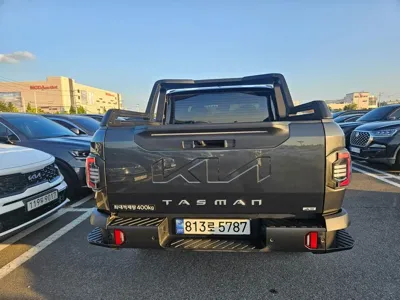 Kia Tasman