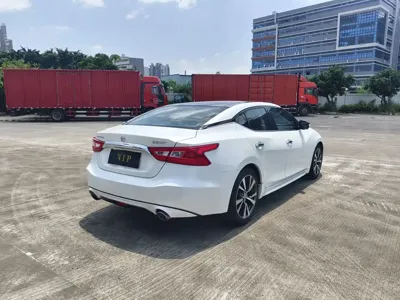 Nissan Cima