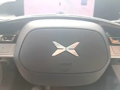 Xpeng P7