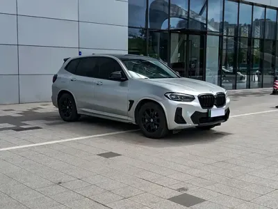 BMW iX3