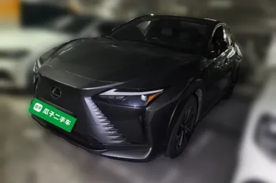 Lexus RZ