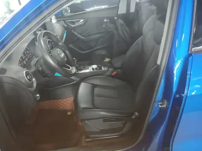 Audi Q2L e-tron
