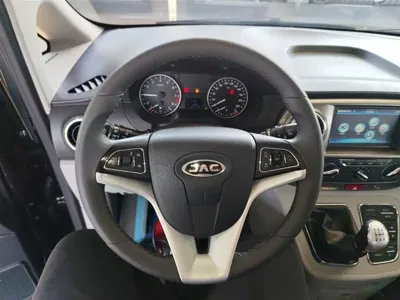 JAC Refine Refine M3