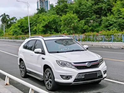 BYD S7