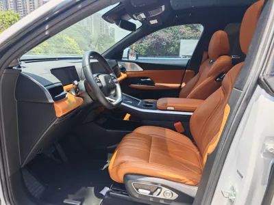 Xpeng G9