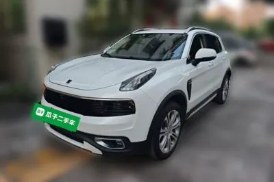 Lynk & Co 01