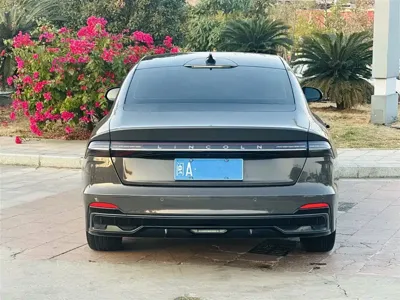 Lincoln Z