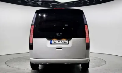 Hyundai Staria