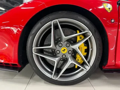 Ferrari F8