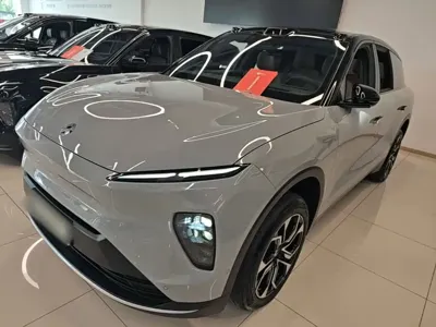 Nio ES8
