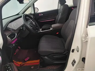 GAC Motor Trumpchi M6