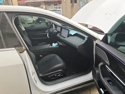 Xpeng P7