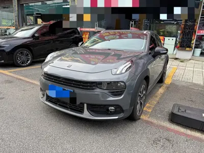 Lynk & Co 02