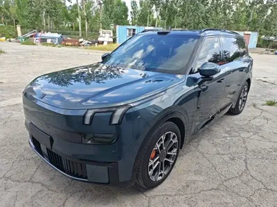 Lynk & Co 领克900