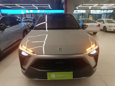 Nio ES8