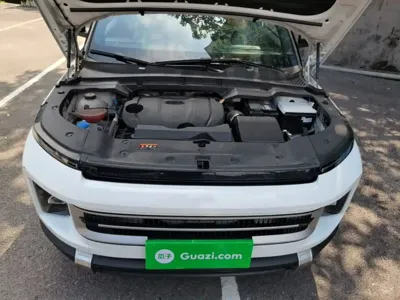 Geely ICON