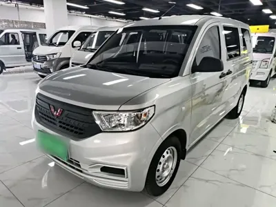 Wuling Hongguang V
