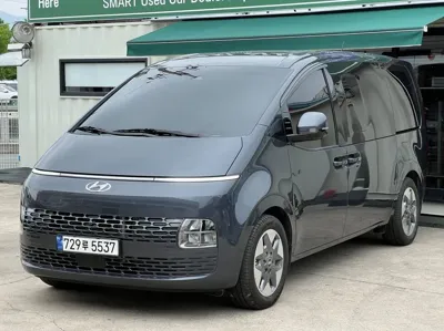 Hyundai Staria
