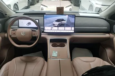 Leapmotor C11