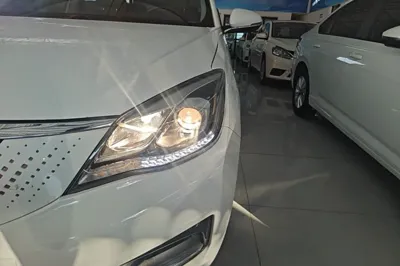 Dongfeng Aeolus E70