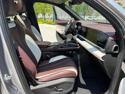 Geely Xingyue L