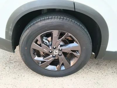 Dongfeng Aeolus SKY EV01