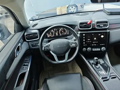 Lynk & Co 02