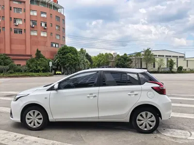 Toyota Yaris L