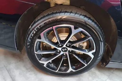 Xpeng P7