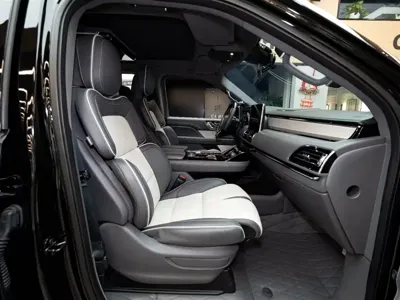Lincoln Navigator