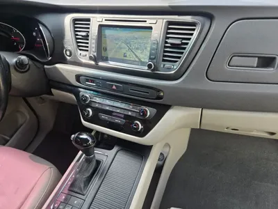 Kia Canival