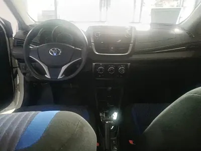 Toyota Yaris L