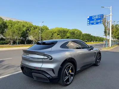 Xiaomi 小米YU7