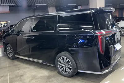 GAC Trumpchi M8