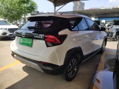 Toyota Yaris L