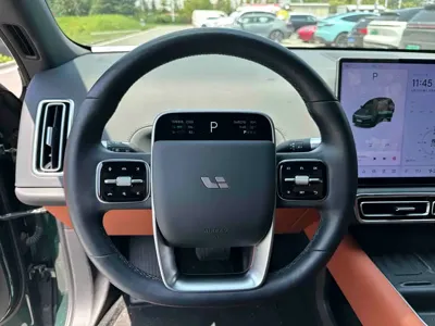 Li Auto Li L6