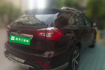 BYD S7
