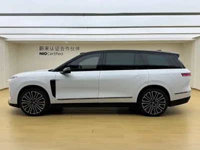 Nio ES8