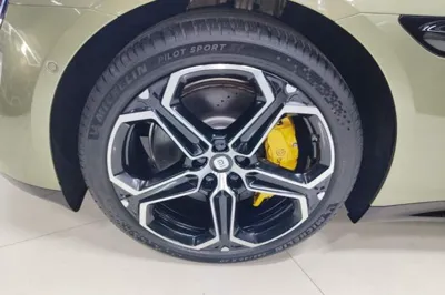 Xiaomi Auto SU7