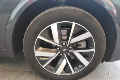 Li Auto L7