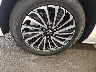 Buick GL8 Hybrid