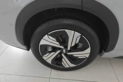 Geely Galaxy E5