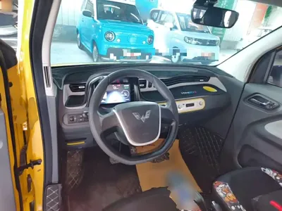 Wuling MINIEV