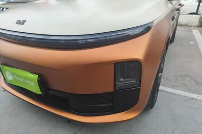 Li Auto L6
