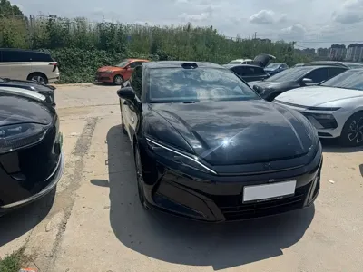BYD 汉L